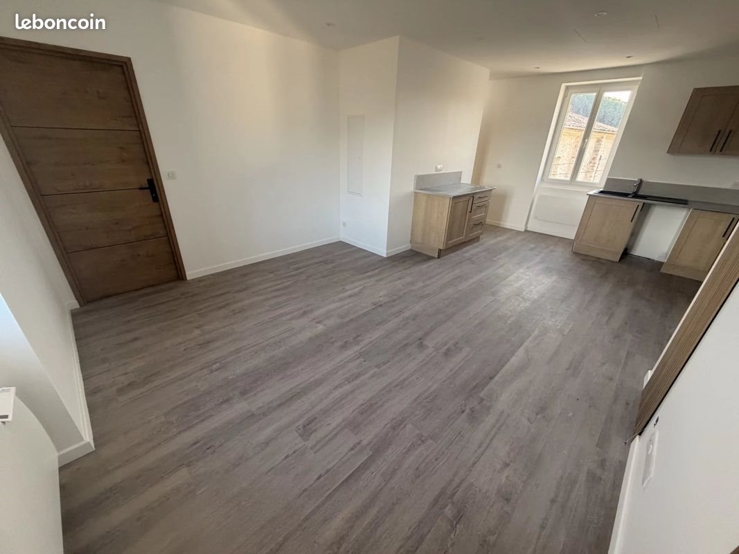 Appartement à louer, 59m², La Penne