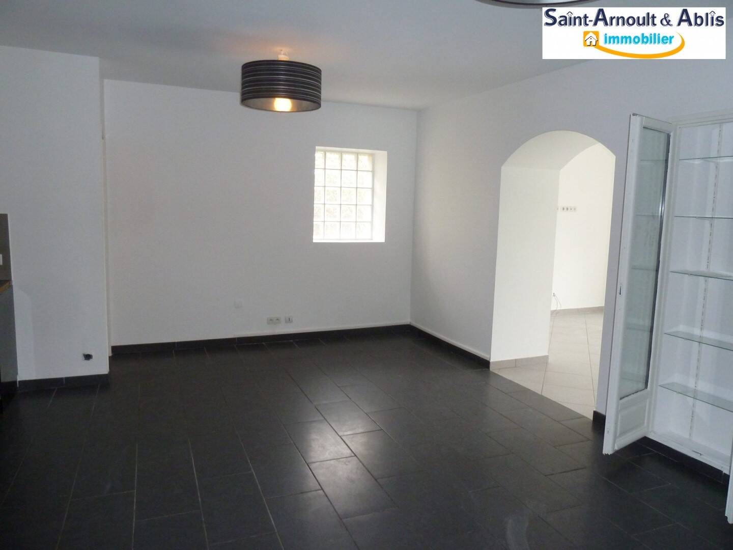 Maison à louer, 81m², Ponthévrard