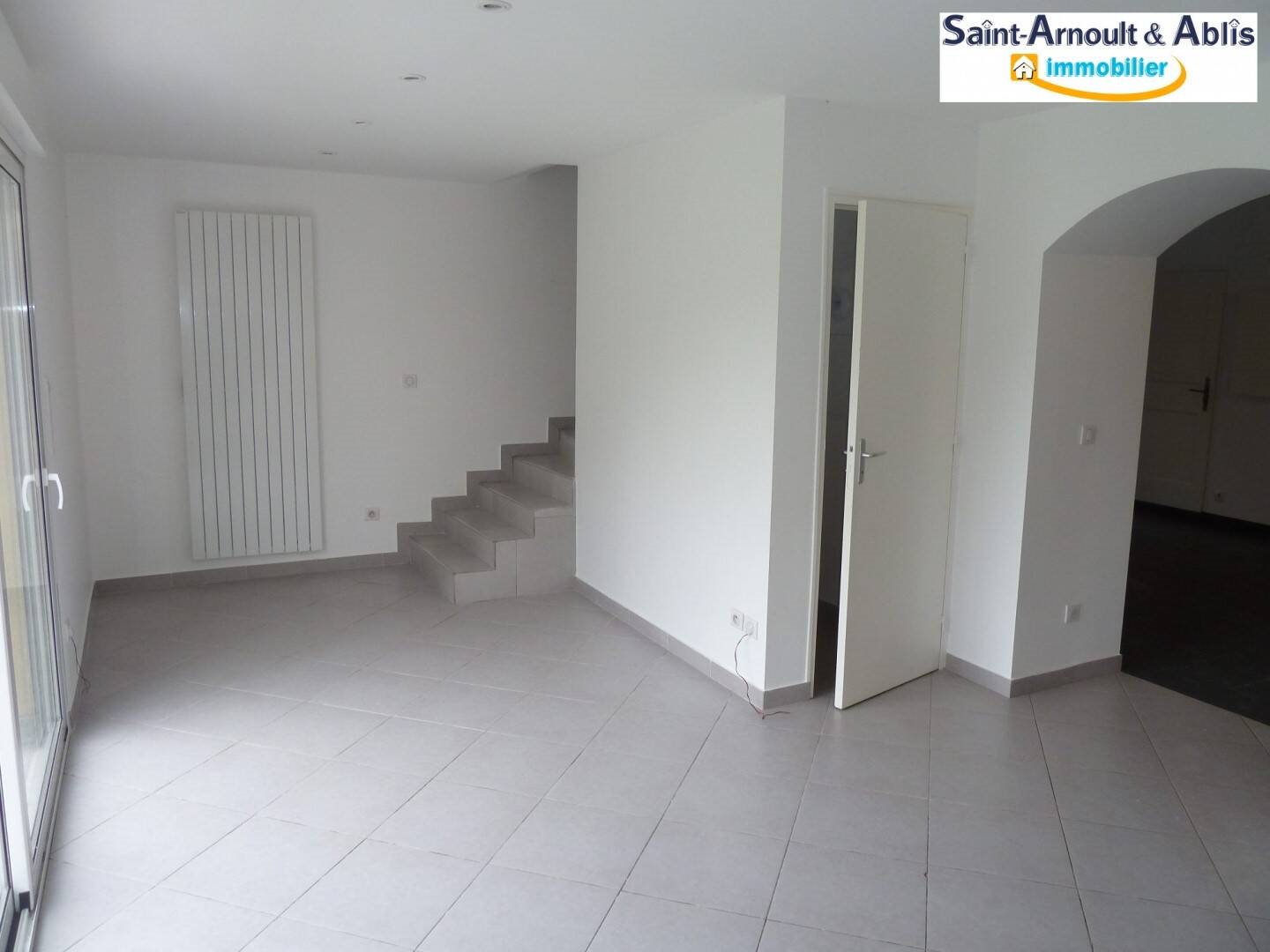 Maison à louer, 81m², Ponthévrard