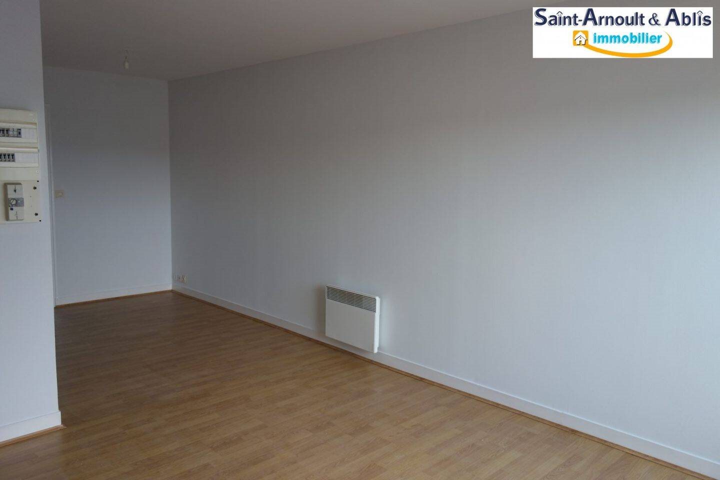 Appartement à louer, 30m², Saint-Arnoult-en-Yvelines