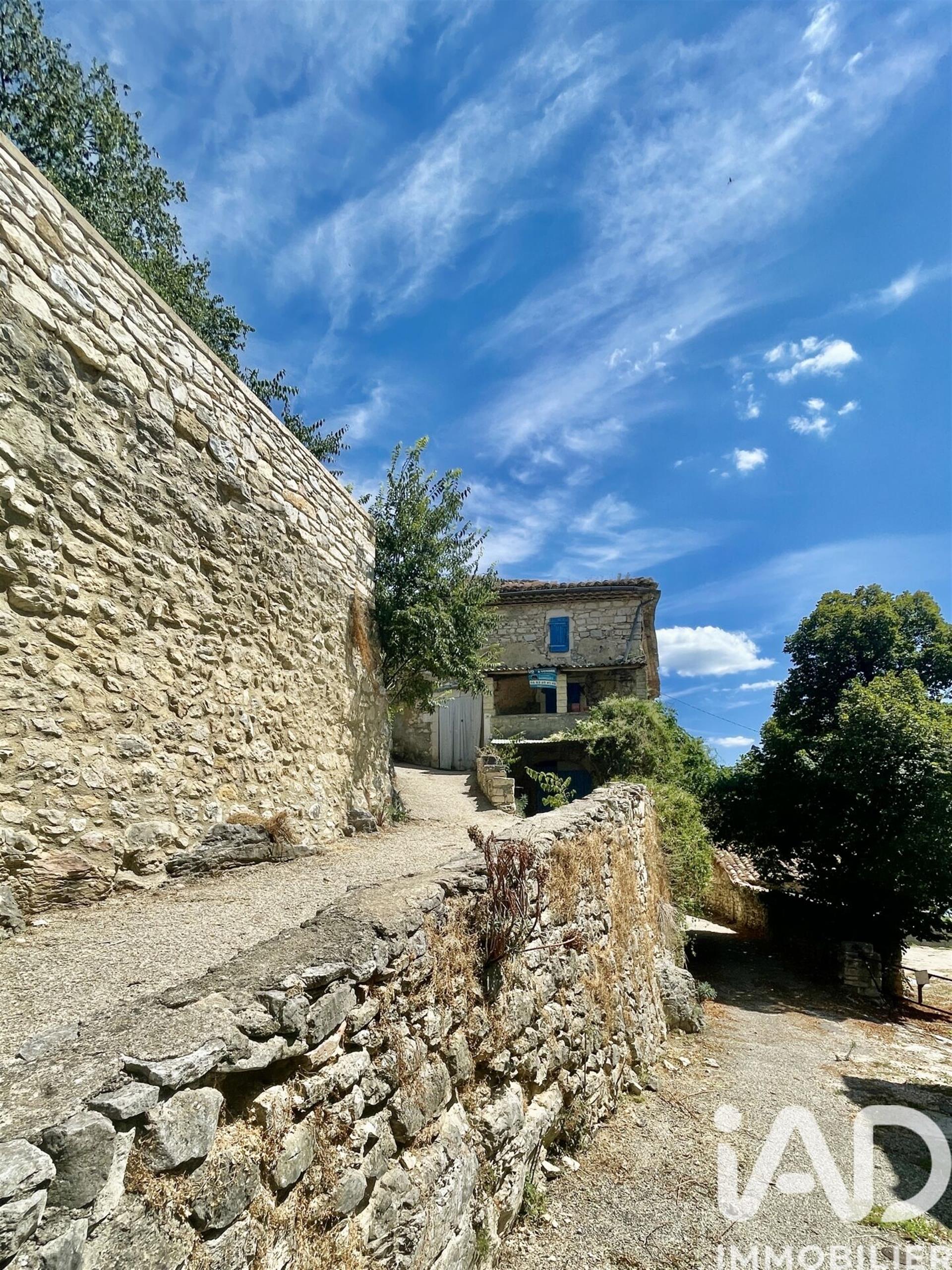 Maison à vendre, 140m², Lussan