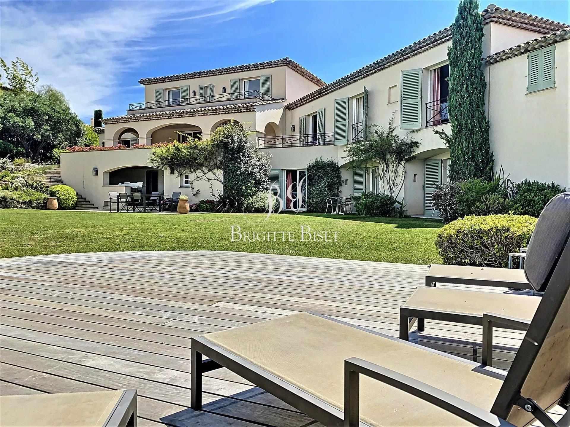 Villa for sale with sea view in Sainte Maxime