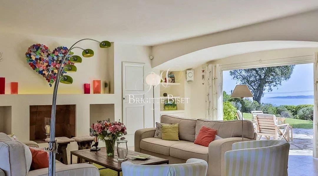 Villa for sale with sea view in Sainte Maxime