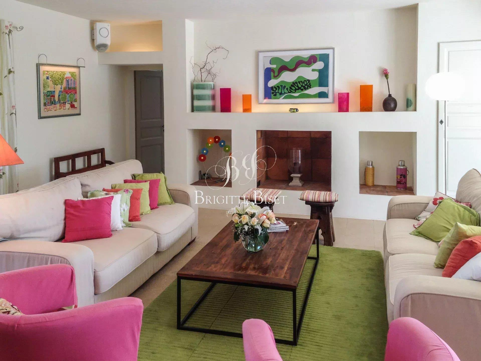 Villa for sale with sea view in Sainte Maxime