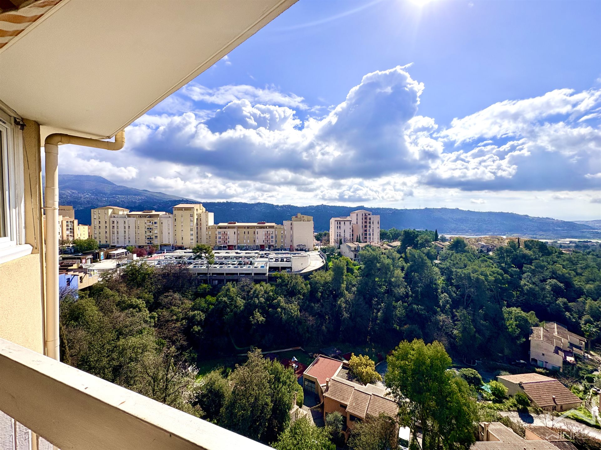 Appartement à vendre, 83m², Carros