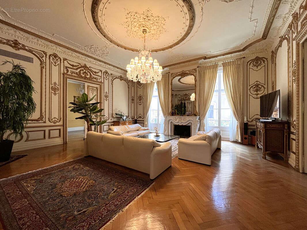 Appartement à vendre, 276m², Metz