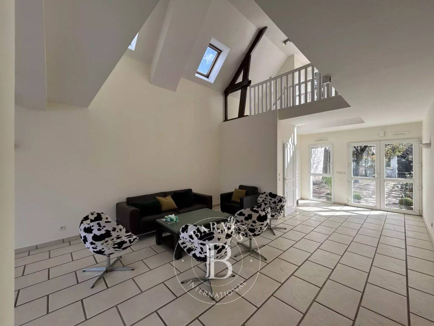 Maison à louer, 195m², Nanterre