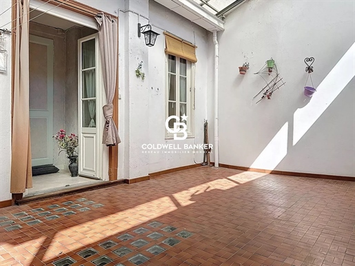 Private mansion in the heart of the city - La Rochelle