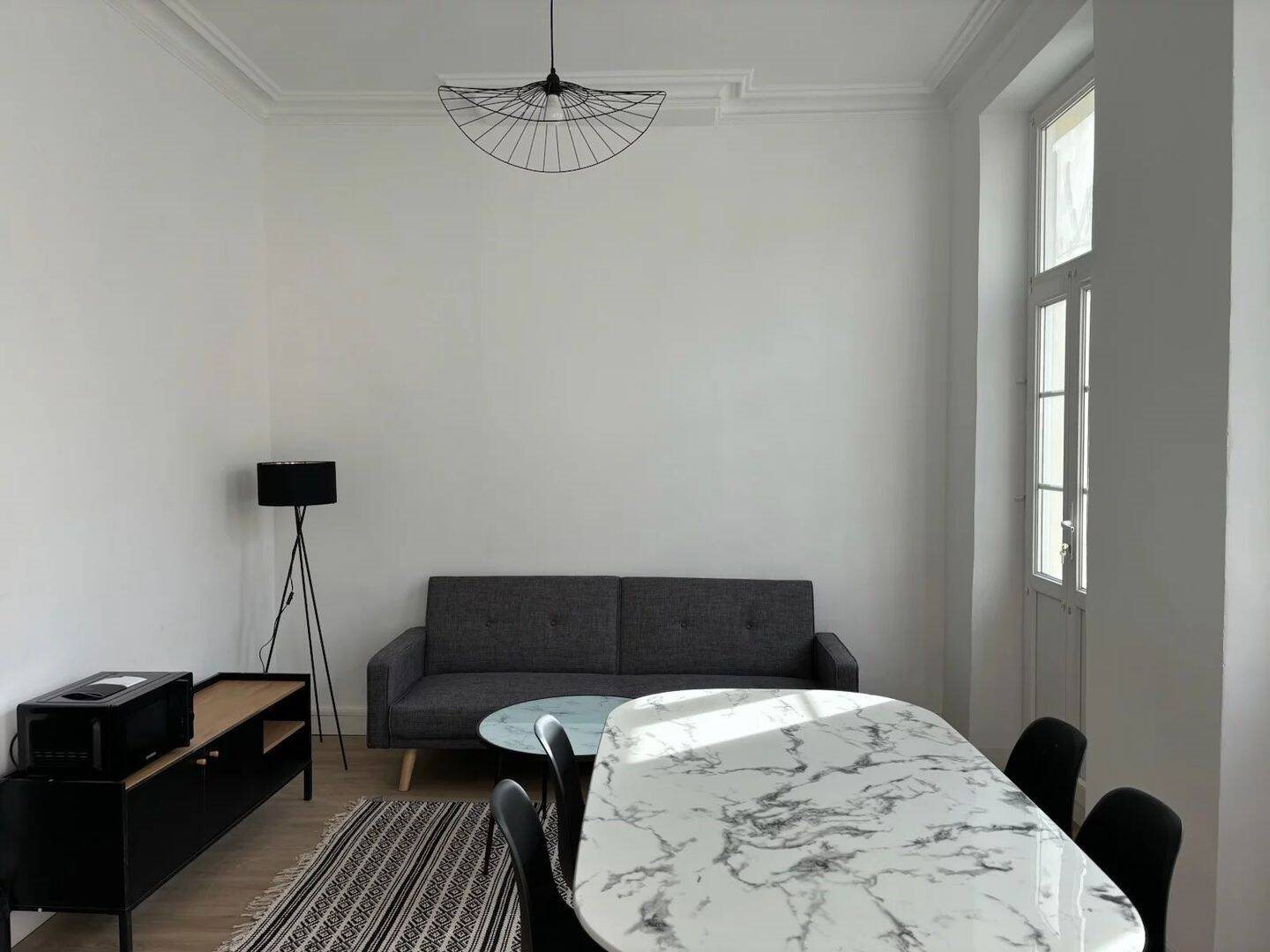 Appartement à louer, 13m², Marseille 1er
