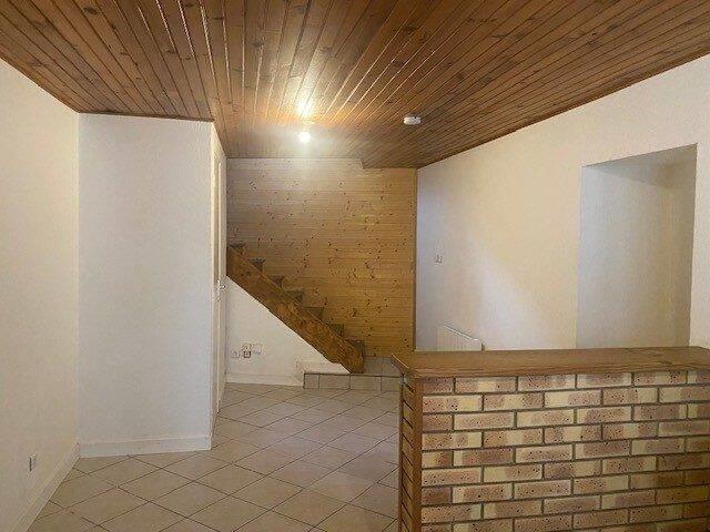 Maison à louer, 38m², Pouilly-lès-Feurs