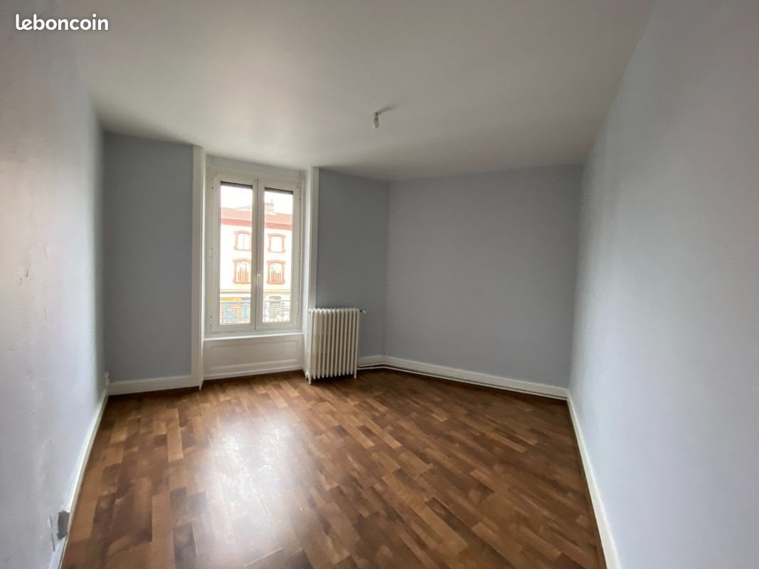 Appartement à louer, 108m², Feurs