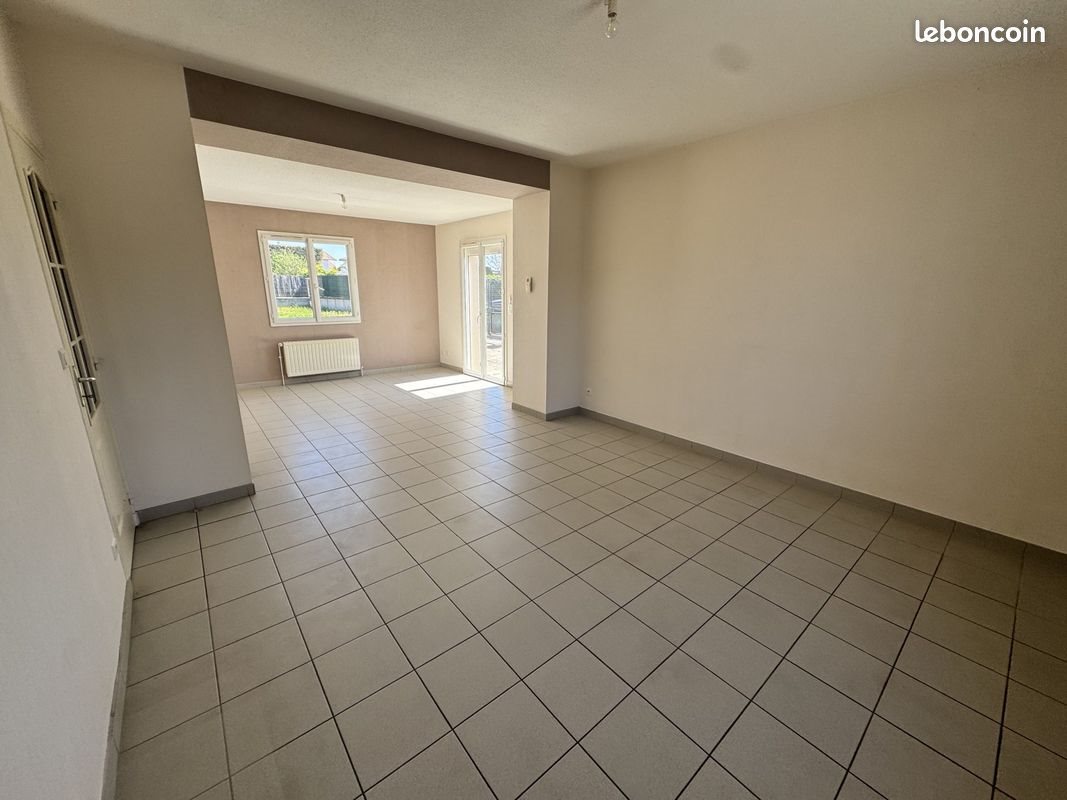 Maison à louer, 116m², Feurs