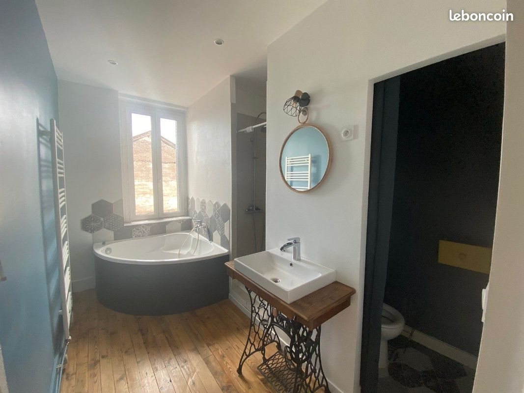 Appartement à louer, 98m², Feurs