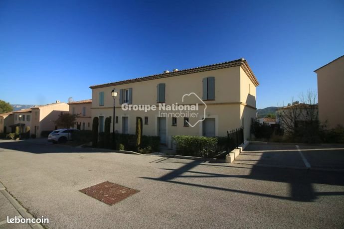 Maison à louer, 45m², Mallemort