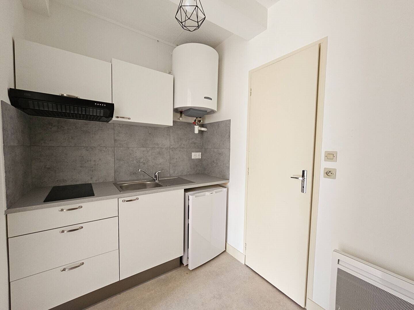 Appartement à louer, 23m², La Couronne