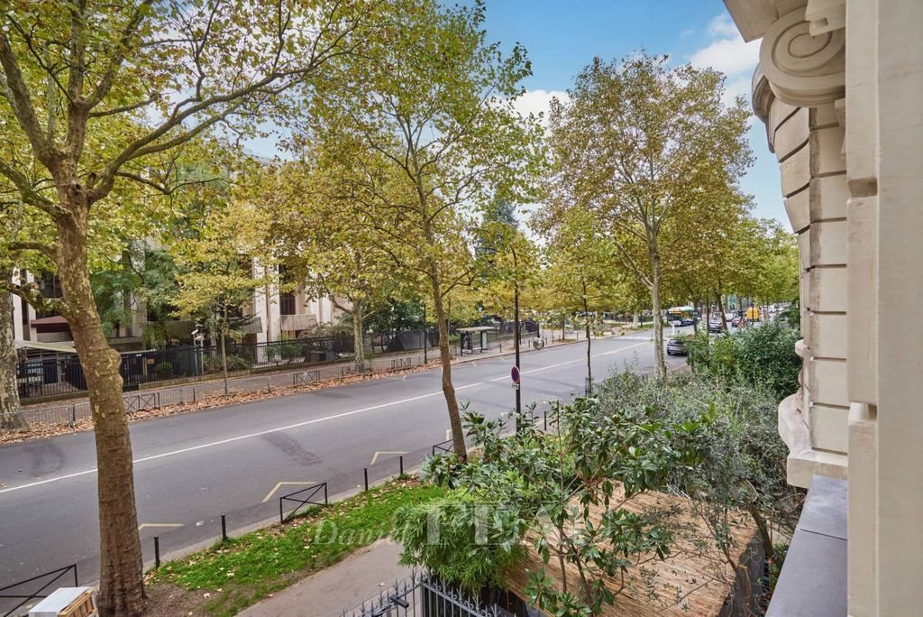 Appartement à louer, 192m², Paris 16ème