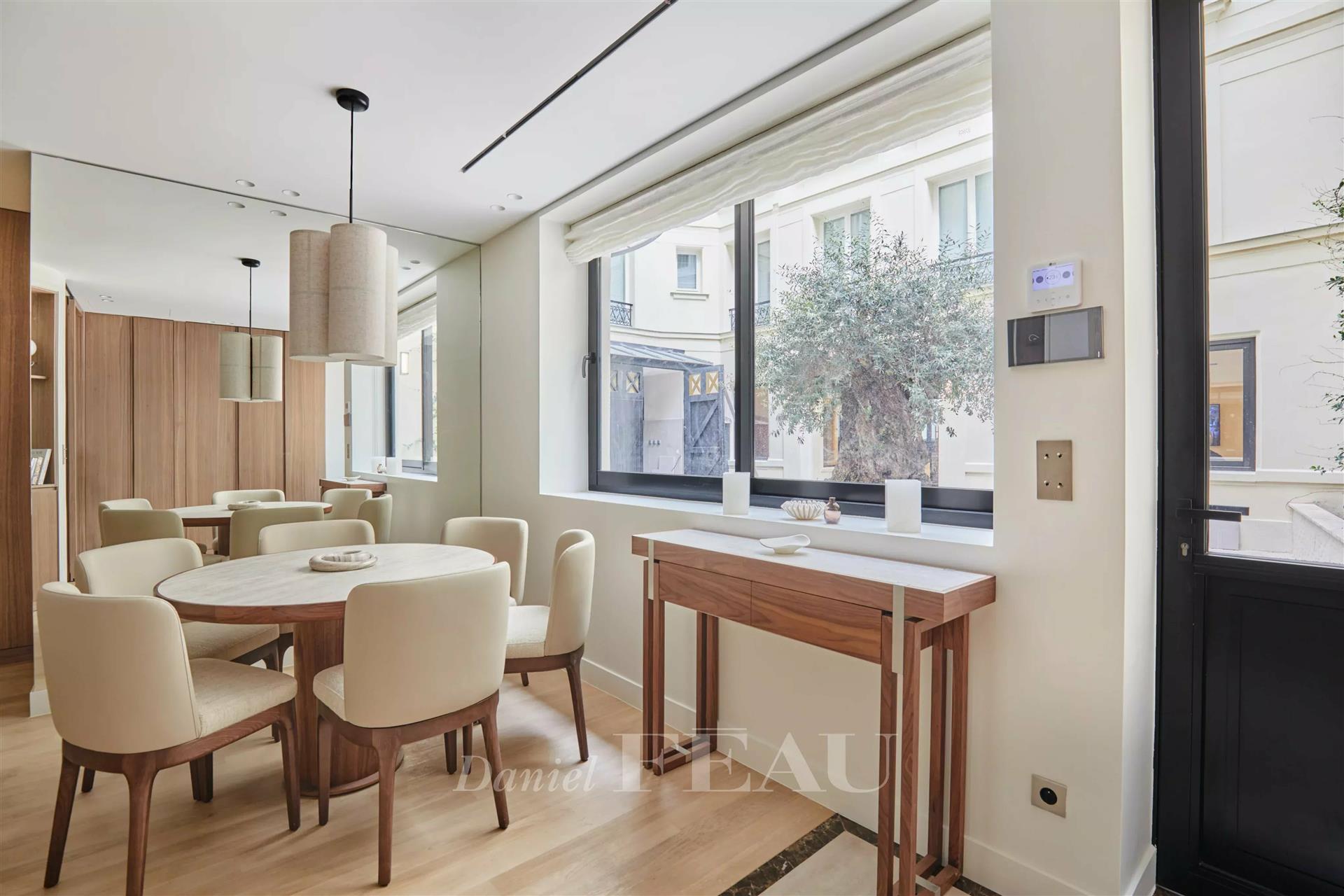 Appartement à louer, 45m², Paris 8ème