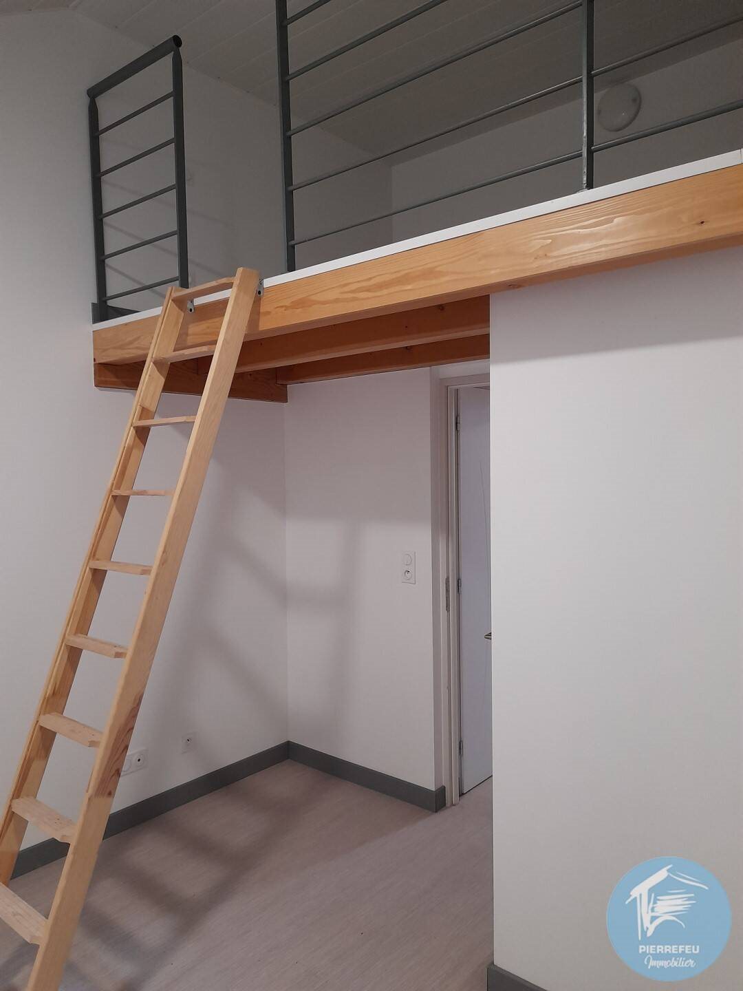 Appartement à louer, 26m², Thizy
