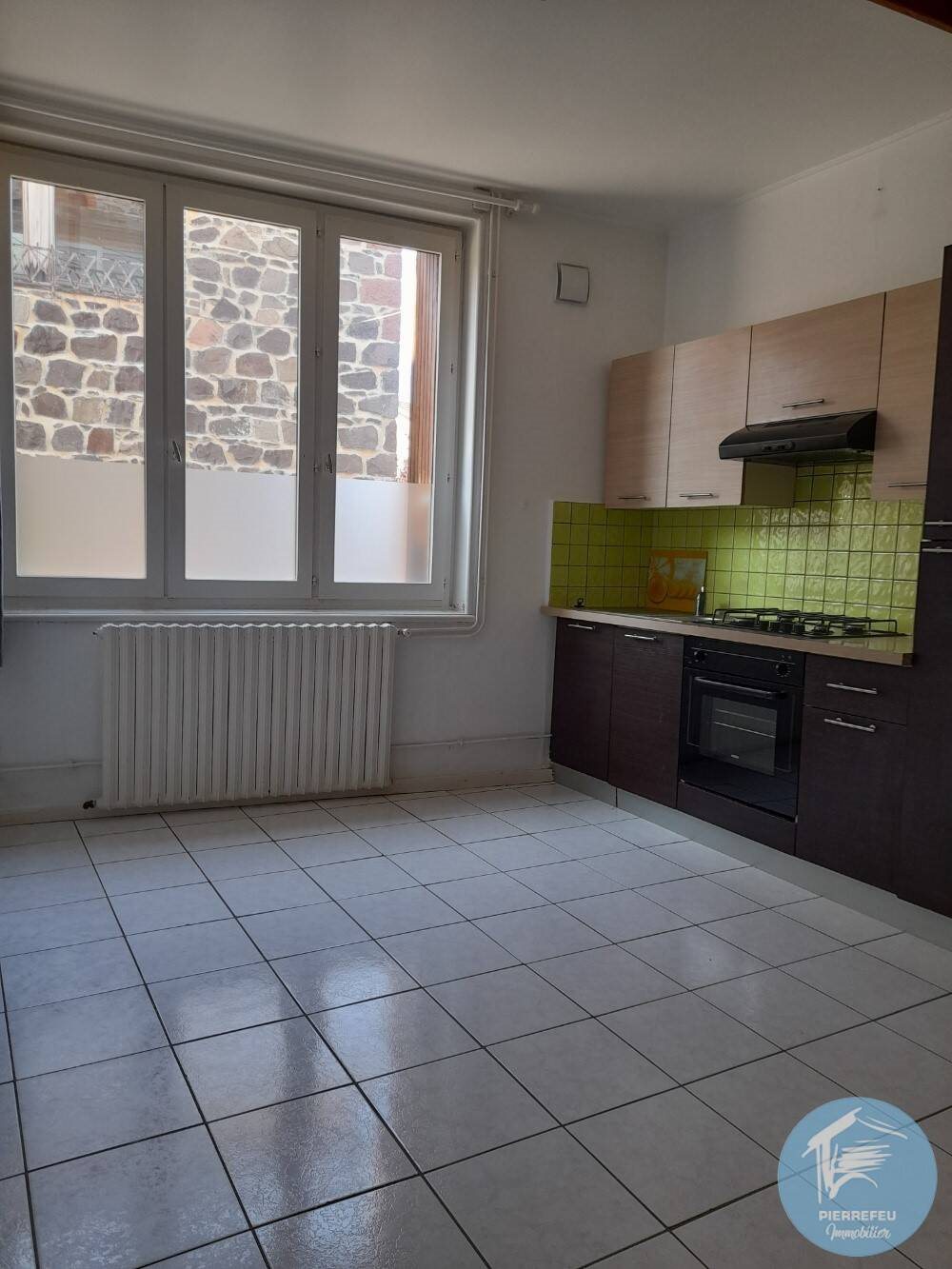 Maison à louer, 84m², Amplepuis