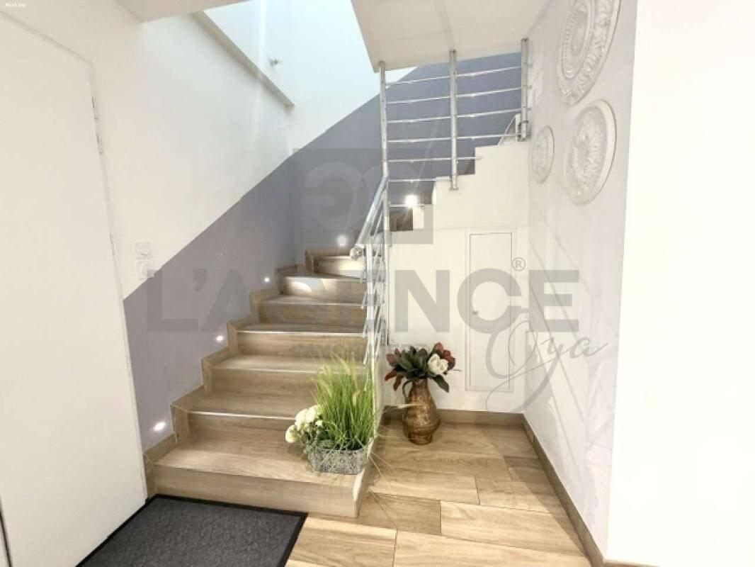 Maison à vendre, 131m², Marnaz