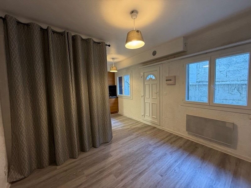 Appartement à louer, 18m², Sanary-sur-Mer