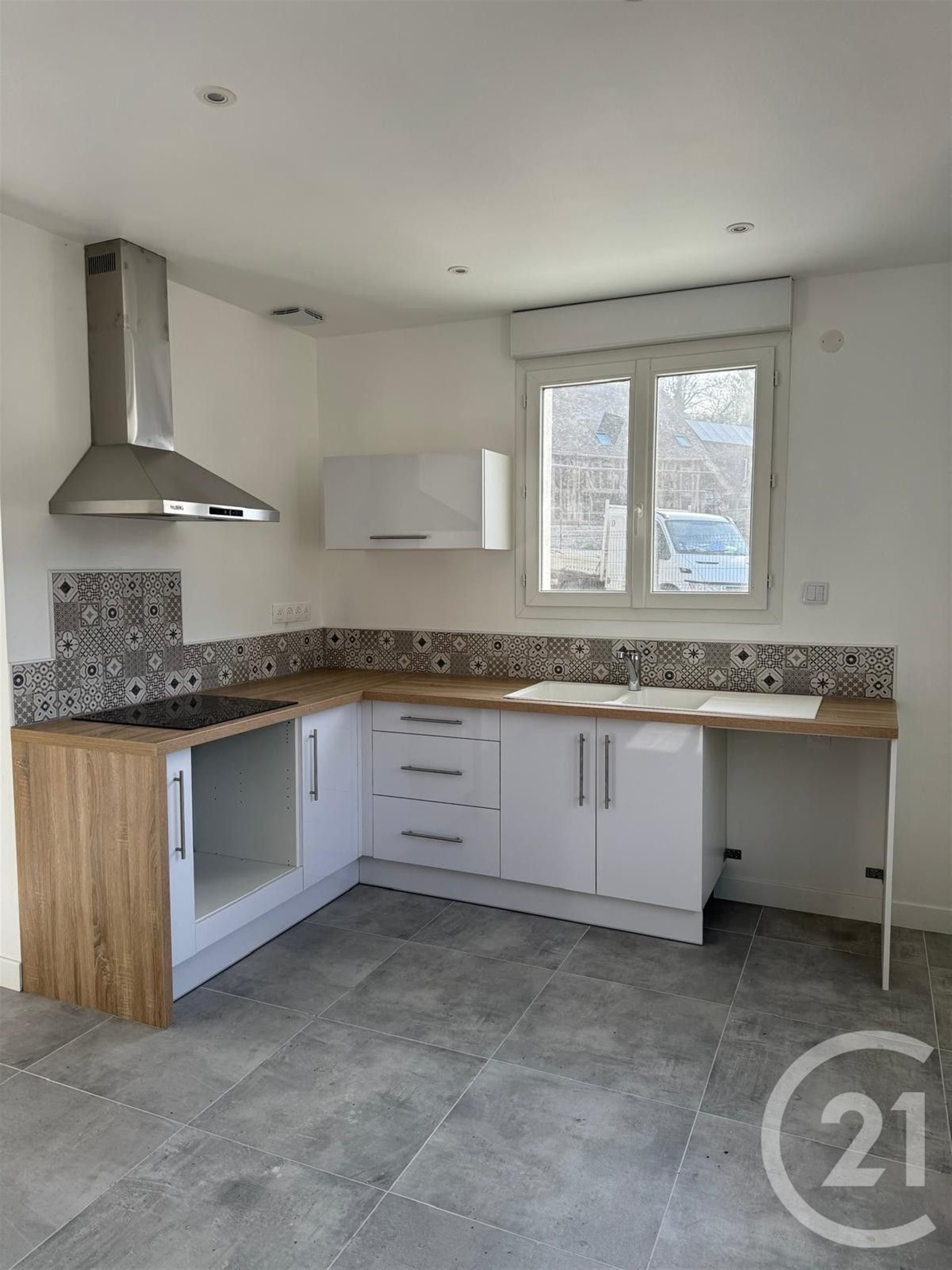 Maison à louer, 82m², Gilles