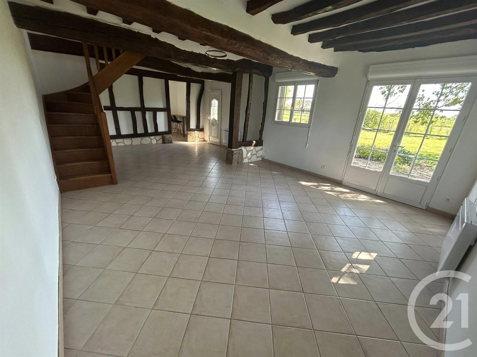 Maison à louer, 81m², Bernay