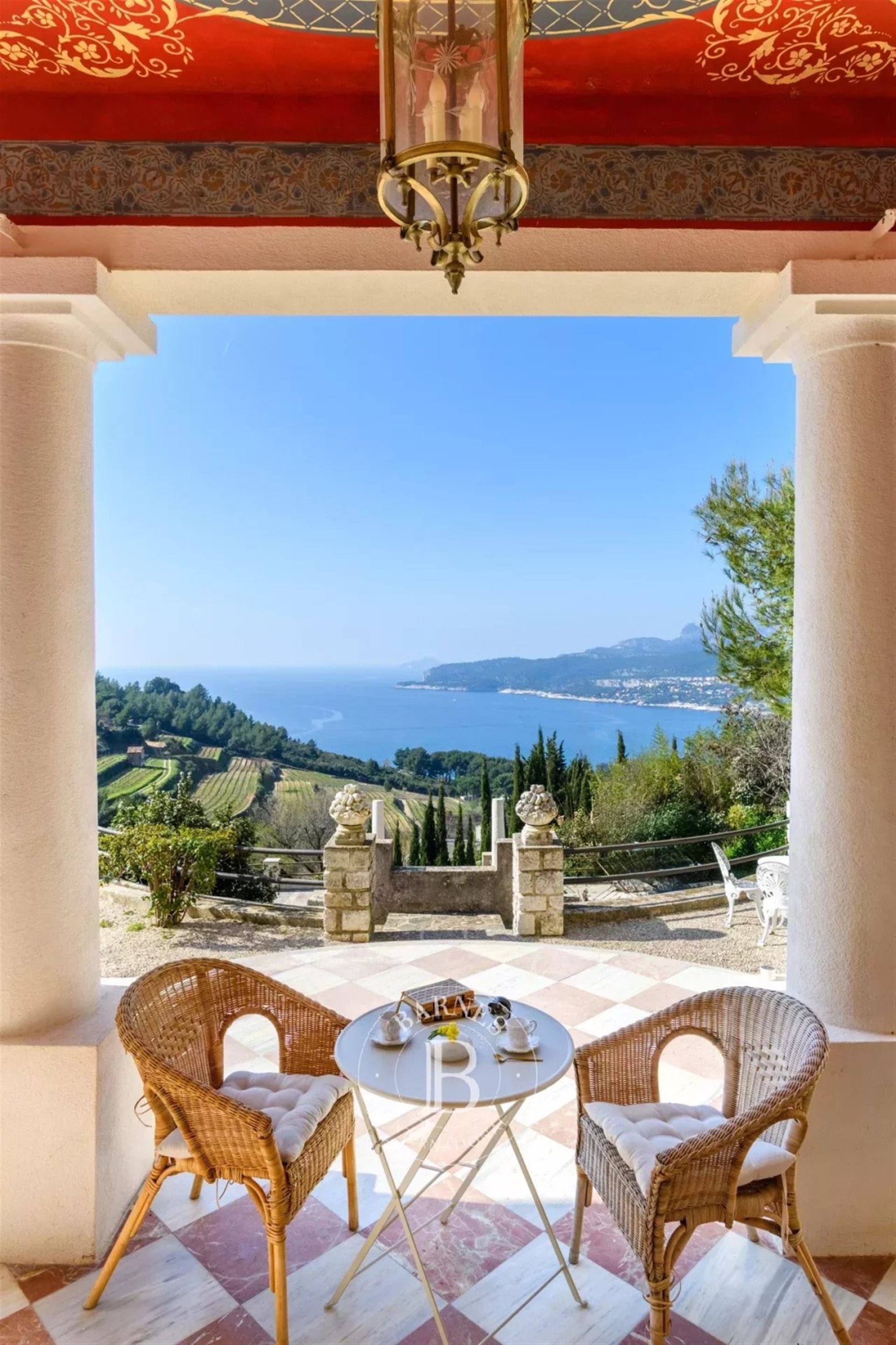 Maison à louer, 600m², Cassis