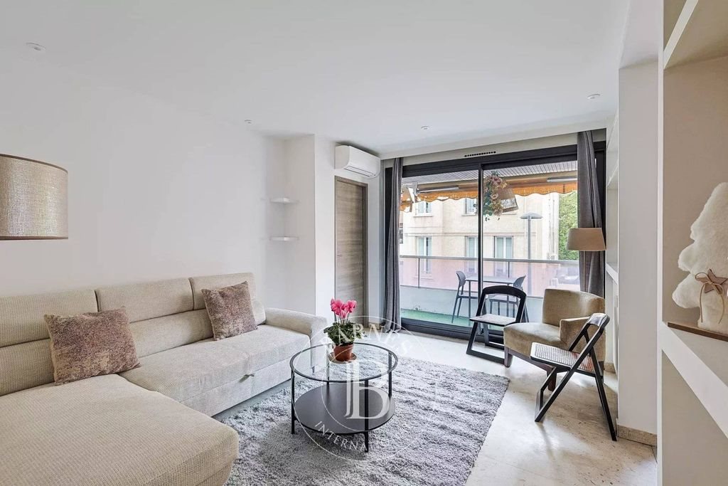 Appartement à louer, 100m², Marseille 8ème