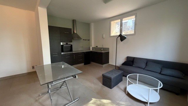 Maison à louer, 55m², Nice