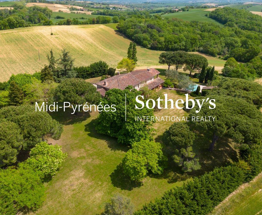 Lavaur-Toulouse axis, alone in the middle of fields but 5 minutes from all amenities