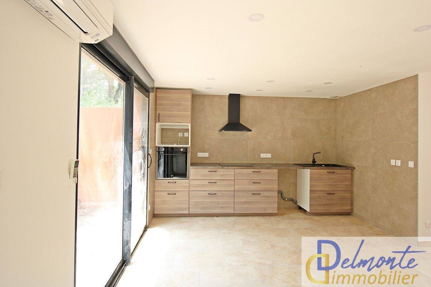 Maison à louer, 60m², La Londe-les-Maures