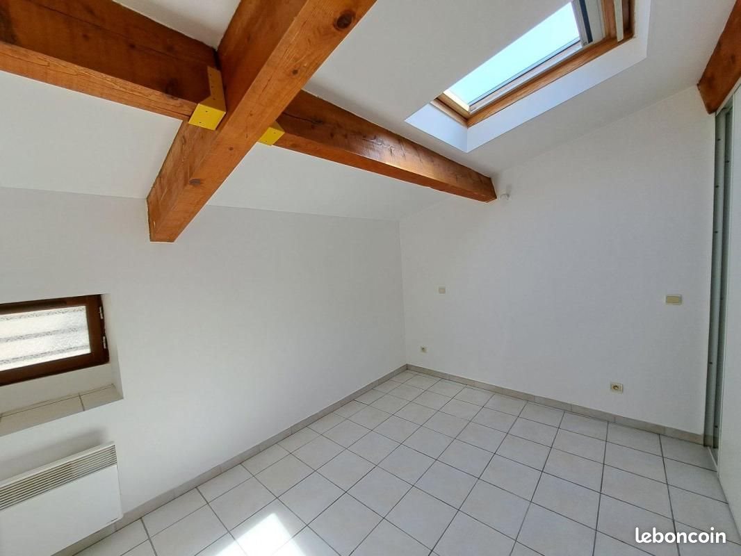 Appartement à louer, 33m², Bessan