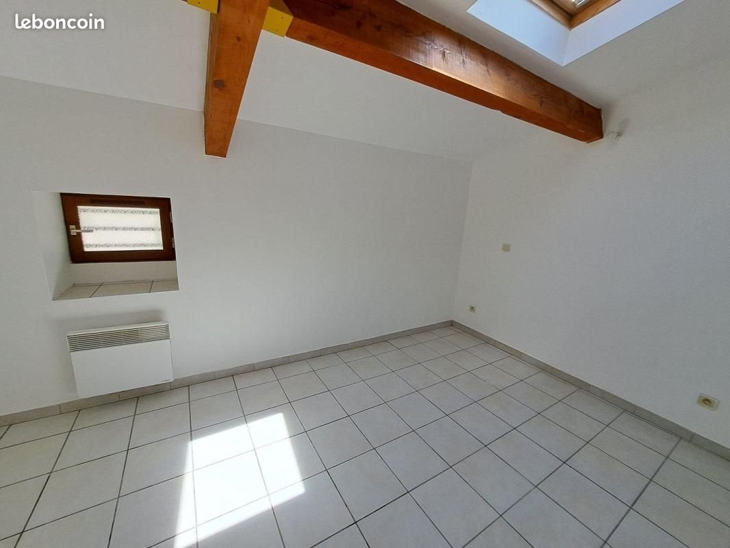Appartement à louer, 33m², Bessan