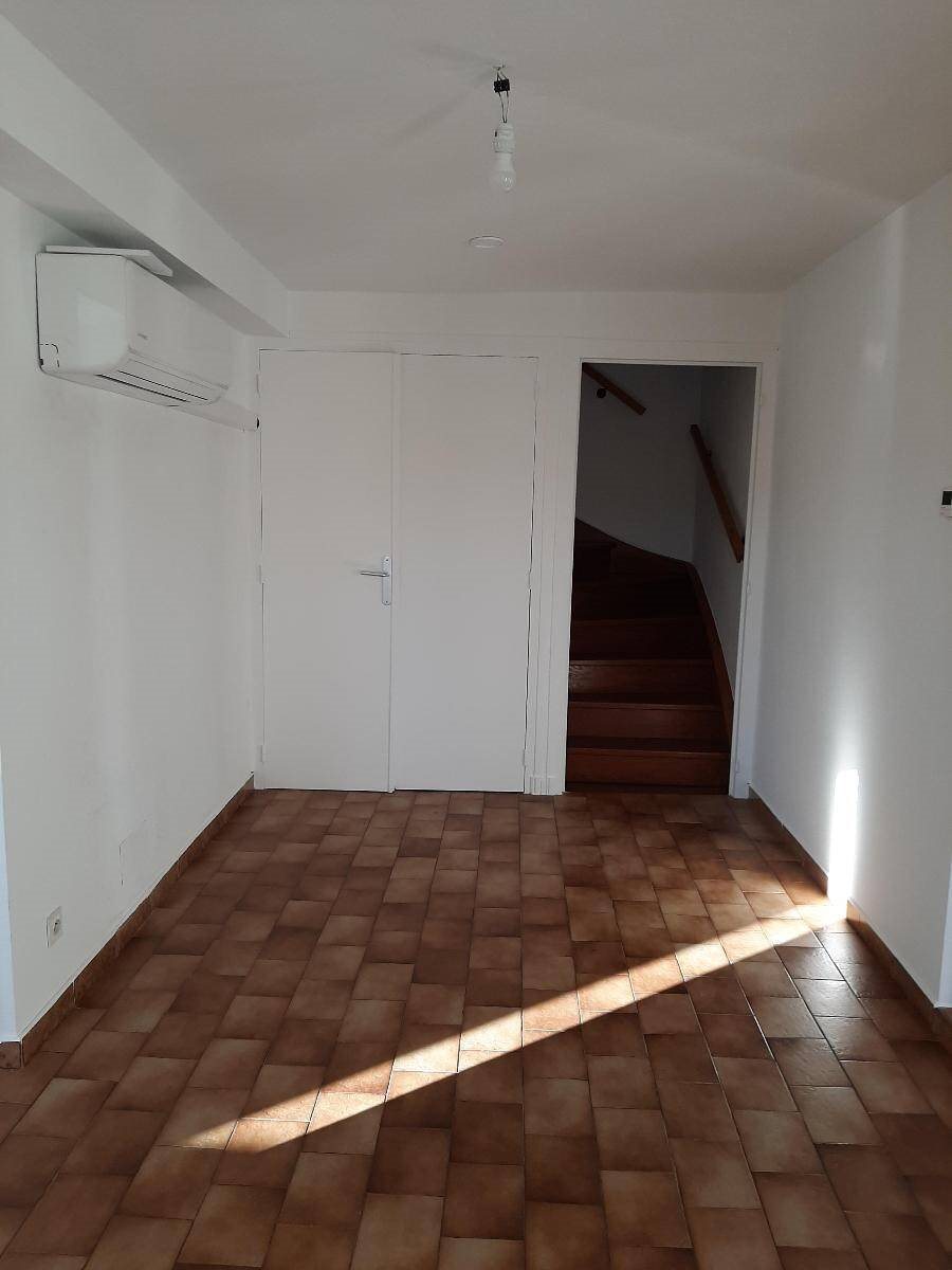 Maison à louer, 108m², Saint-Marcellin-en-Forez