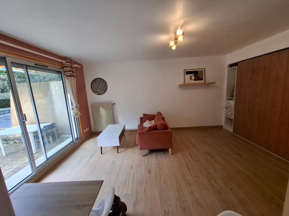 Appartement à louer, 28m², Saint-Etienne