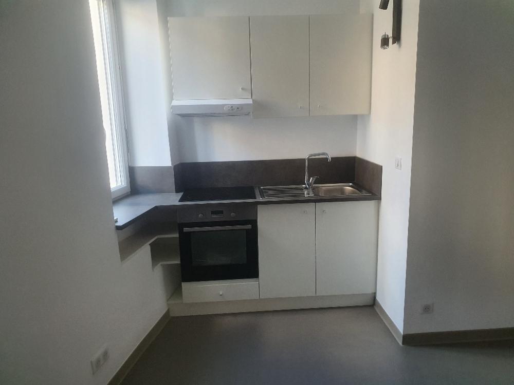 Appartement à louer, 35m², Nîmes