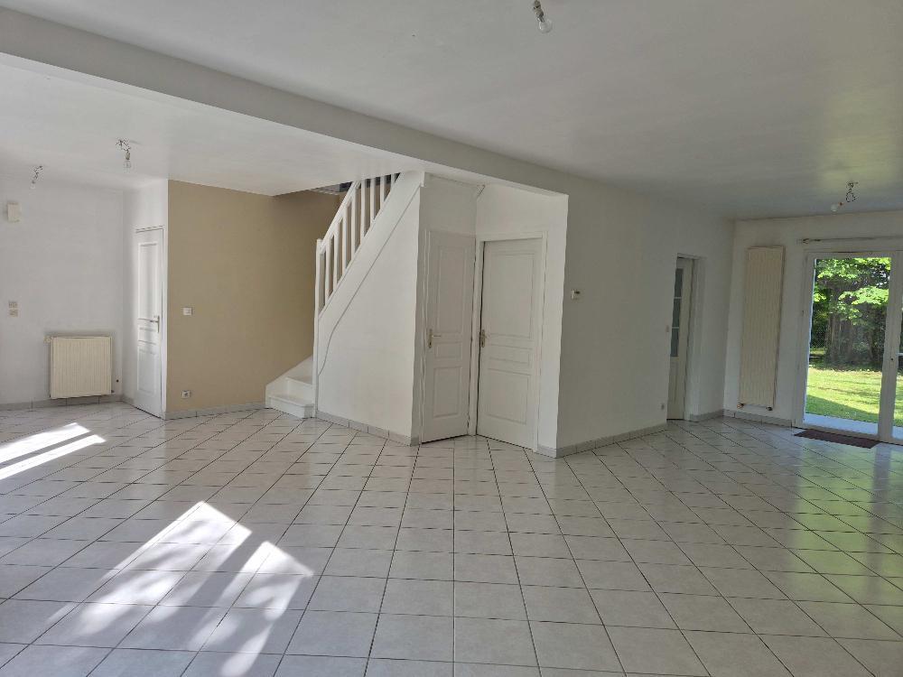 Maison à vendre, 210m², Le Mesnil-Saint-Denis