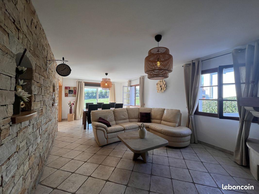 Appartement à louer, 101m², Sare