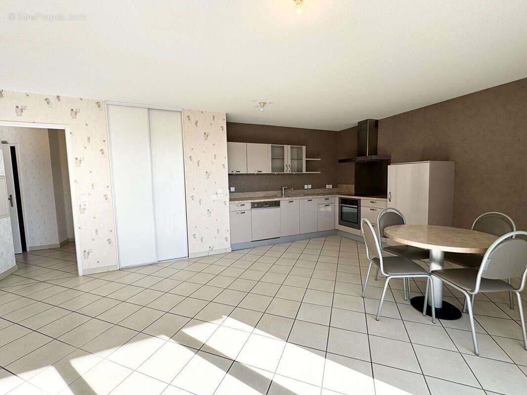 Appartement à vendre, 67m², Grenoble