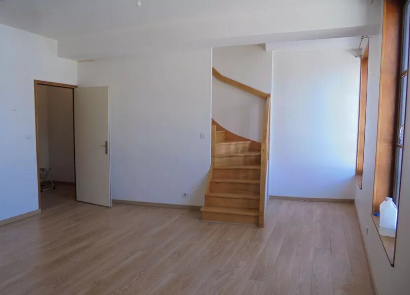 Appartement à louer, 57m², Laon