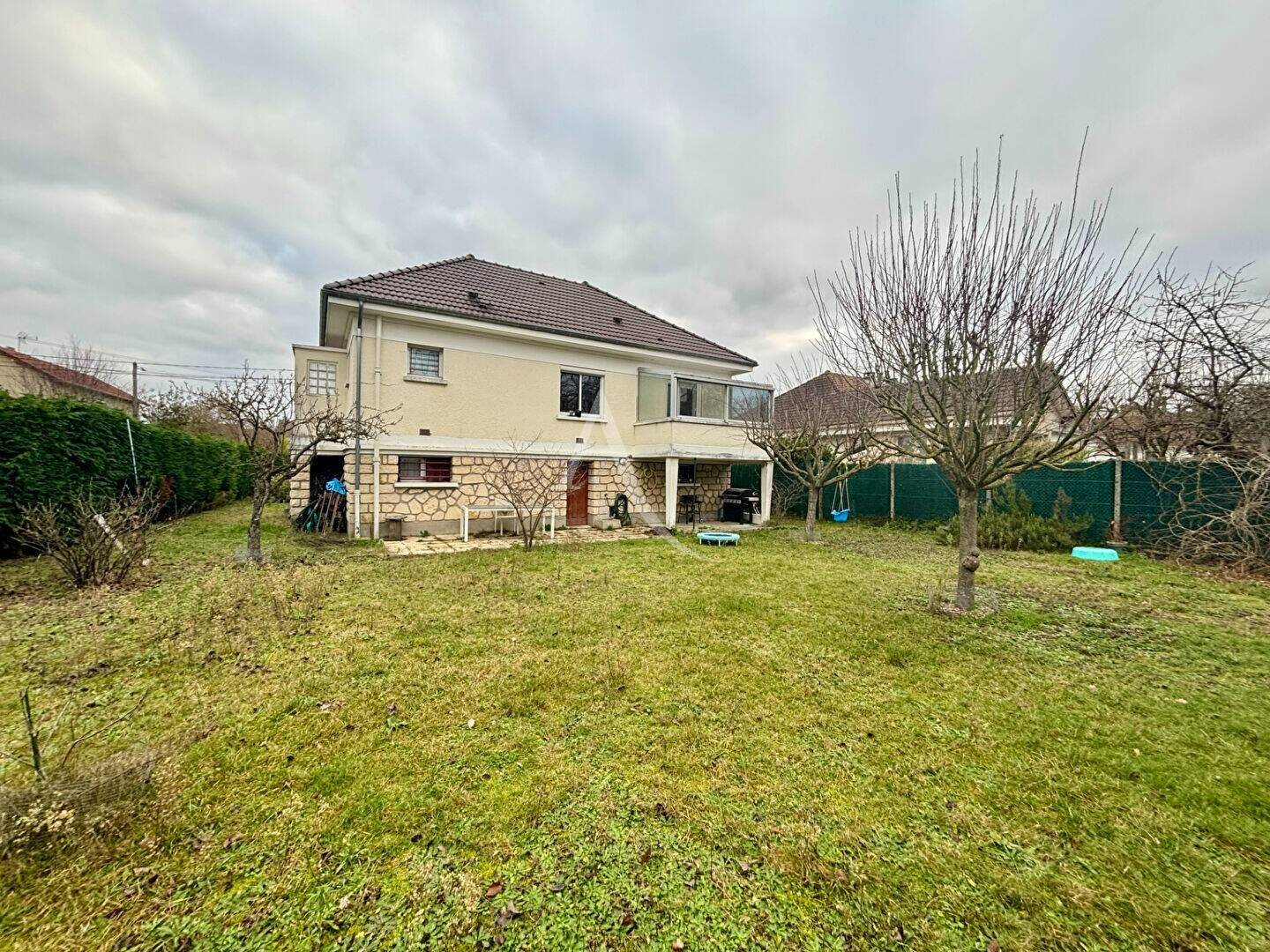 Maison à louer, 74m², Éragny