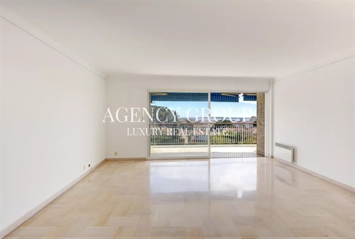 3-Room Apartment - Sea View - Cannes