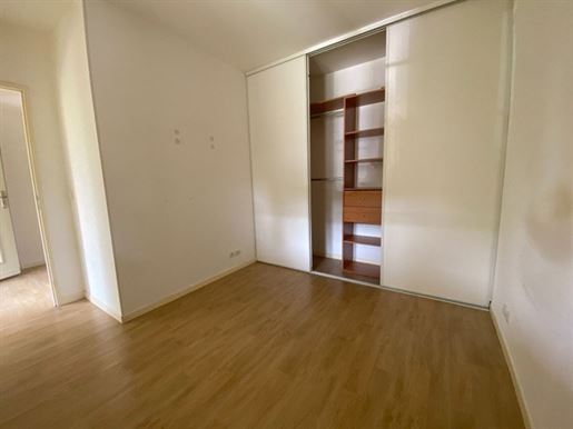 Compra: Apartamento (77700)