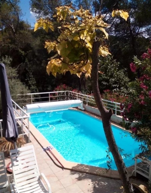 Carcès - Two-bedroom house with garden and pool, nestled in the heart of an exceptional and peaceful