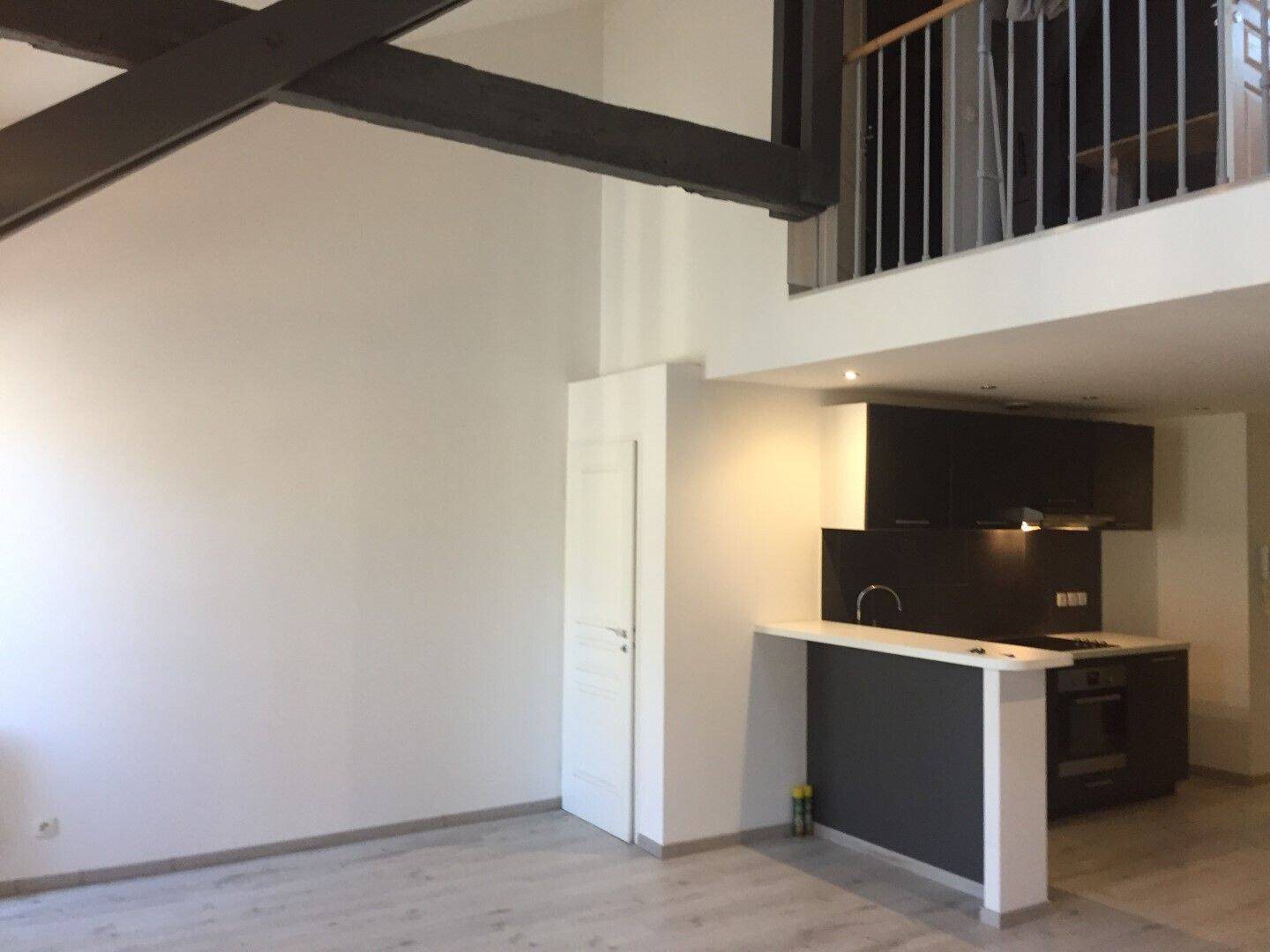 Appartement à louer, 68m², Bordeaux