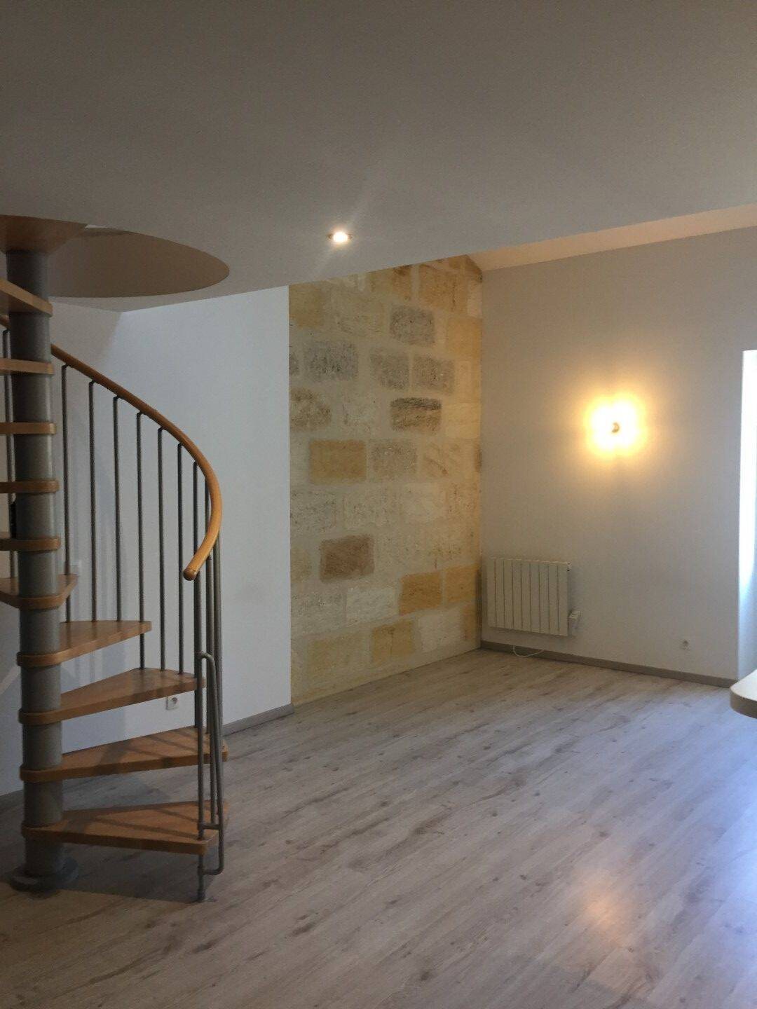 Appartement à louer, 68m², Bordeaux
