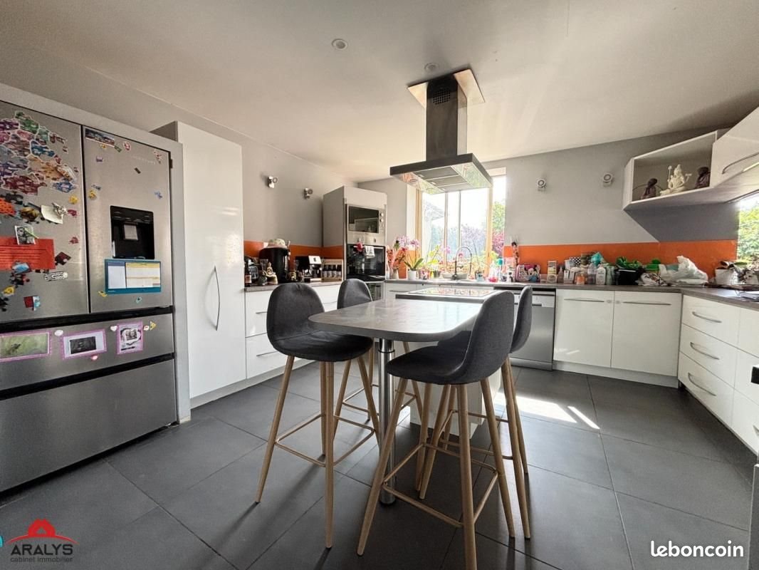 Maison à louer, 157m², Roanne