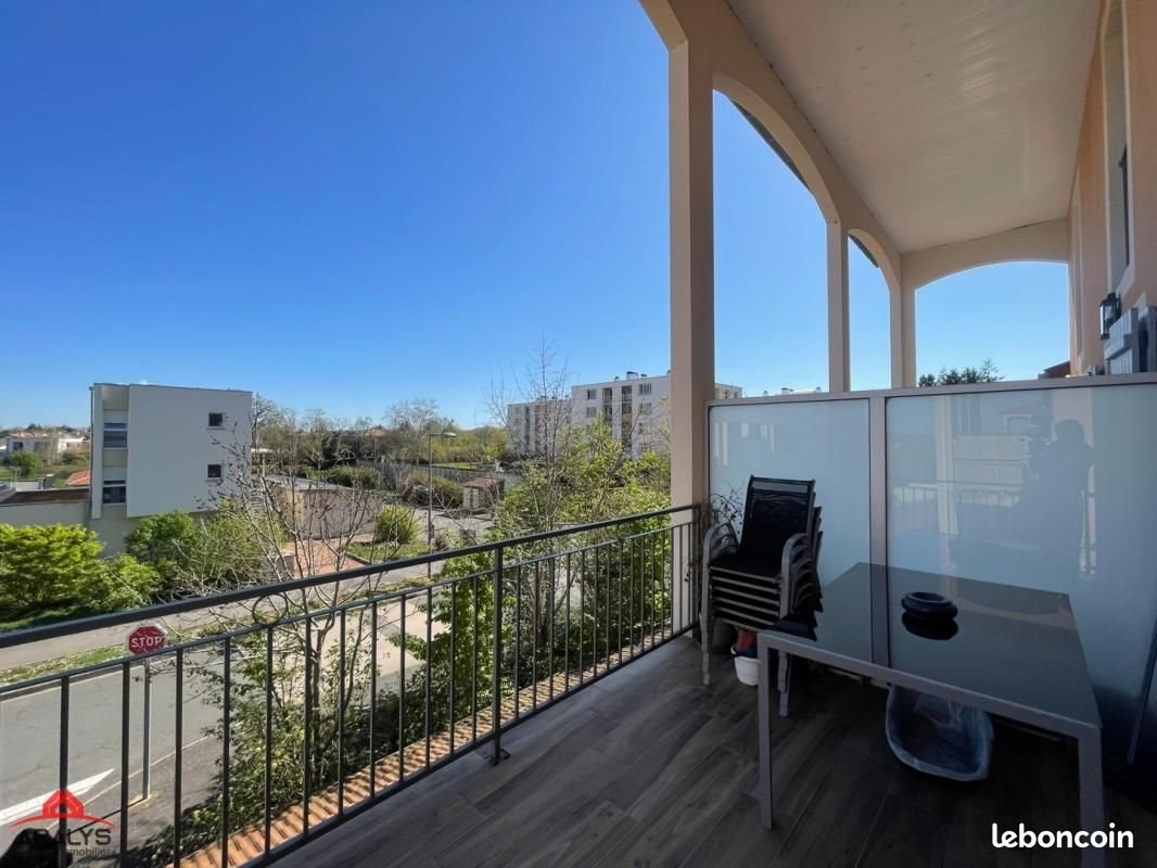 Appartement à louer, 58m², Riorges