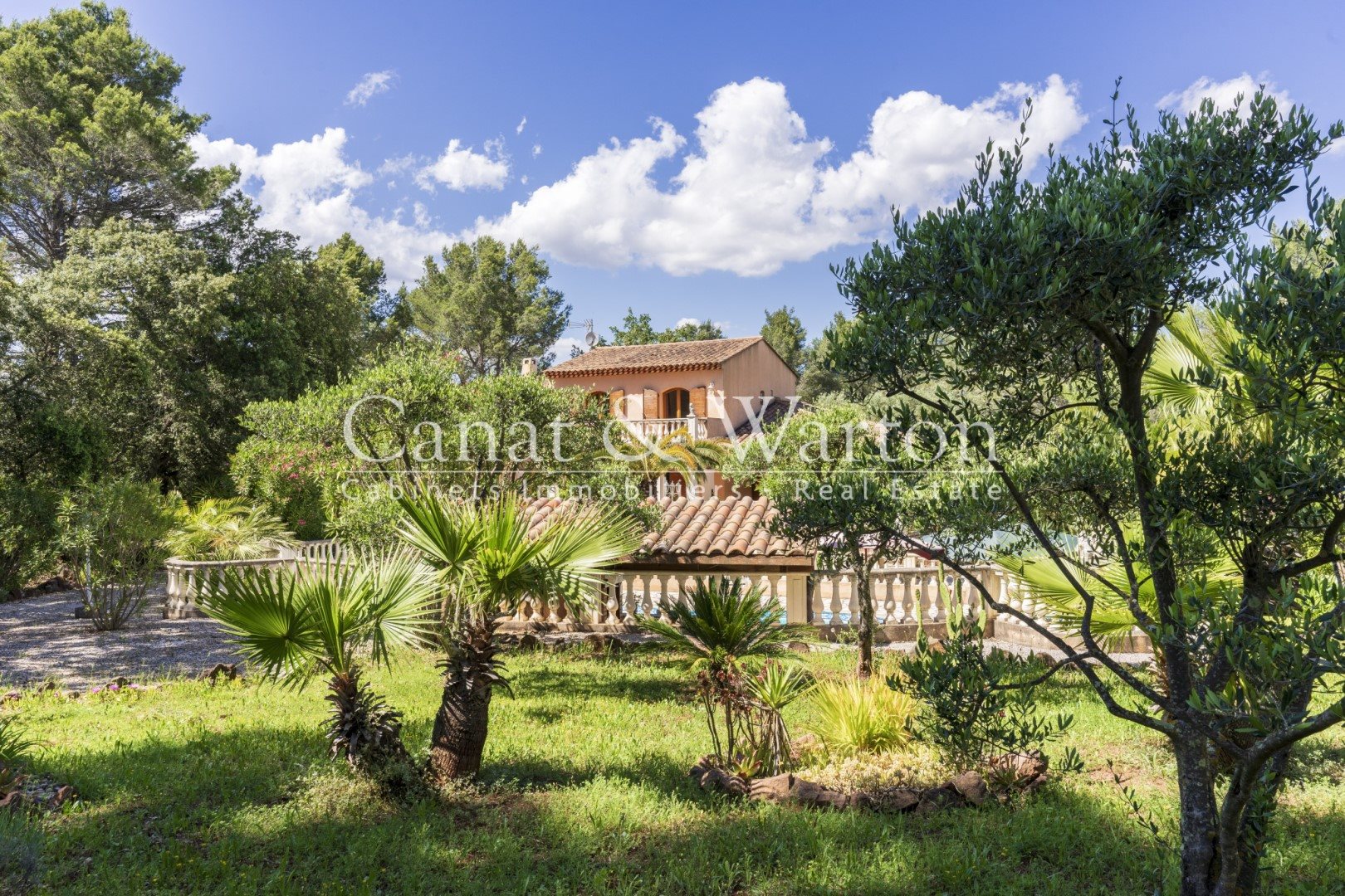 Maison à vendre, 306m², Cuers